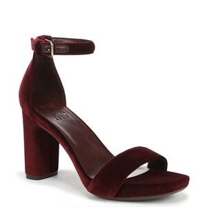 Naturalizer Joy Dress Sandal in Red Wine Velvet Size 7